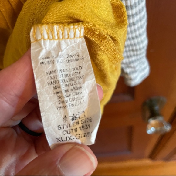 Coco and Main long sleeve top - Picture 6 of 6